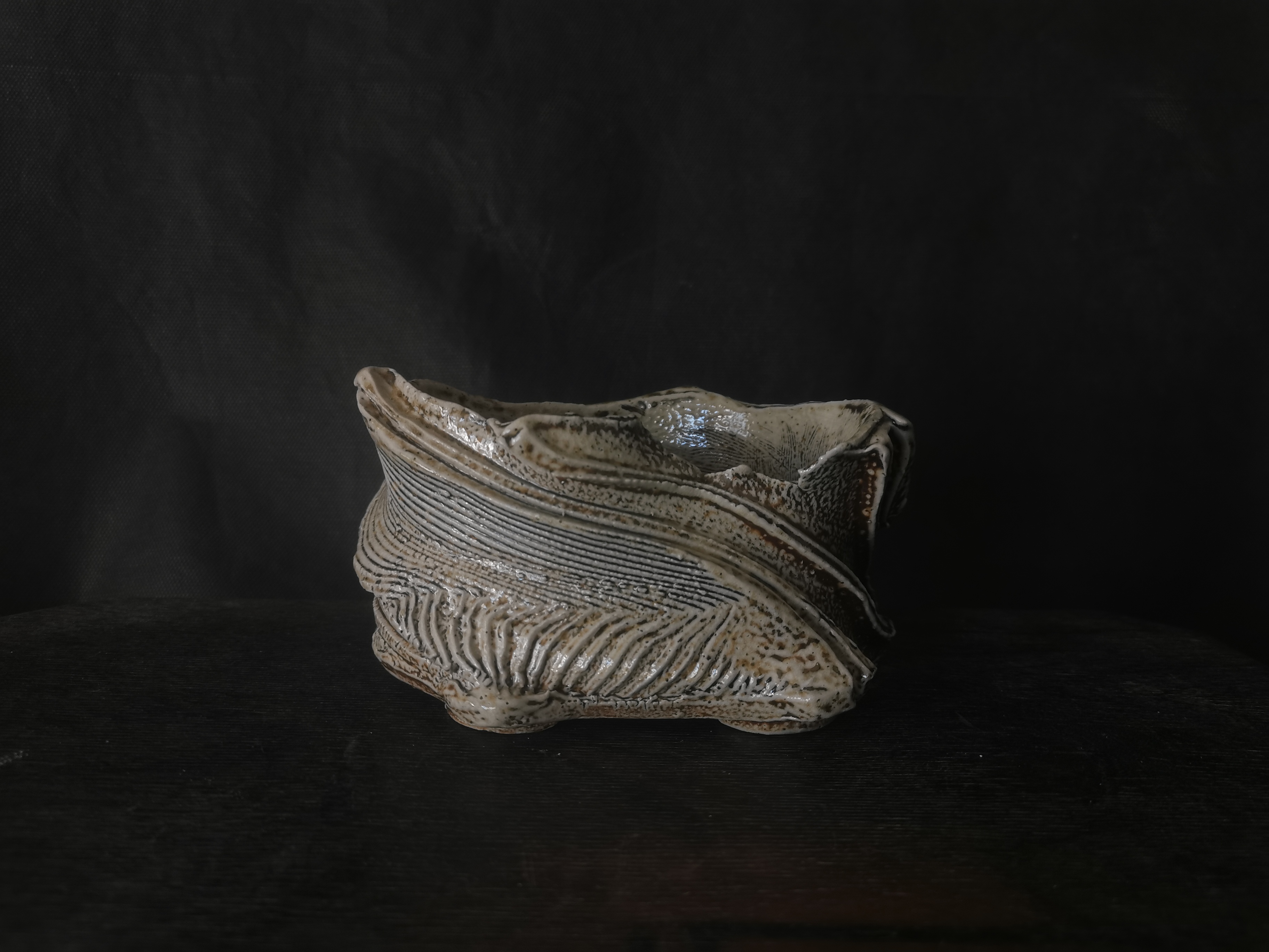 Salt-glazed bonsai pot