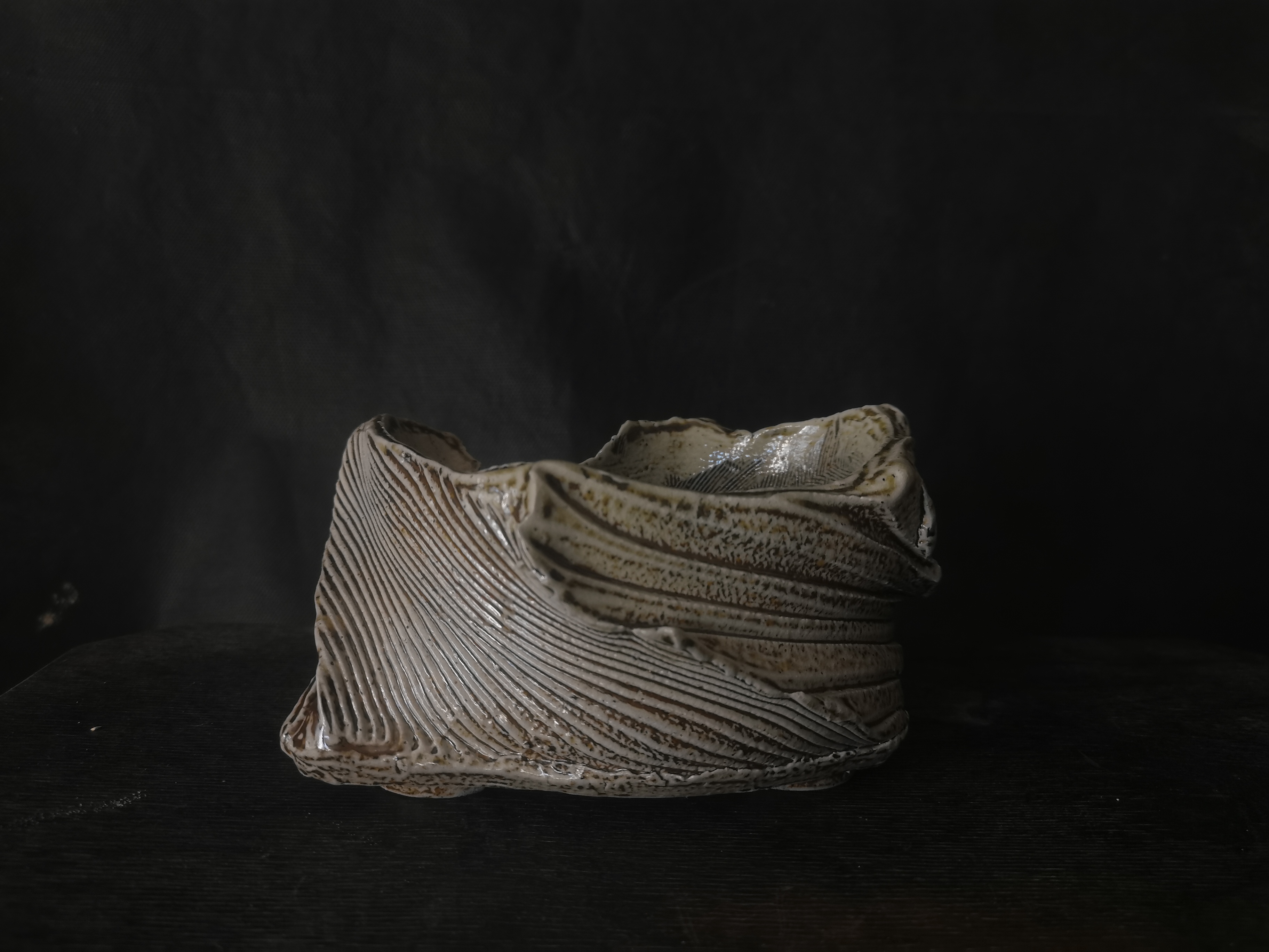 Salt-glazed bonsai pot - view 2