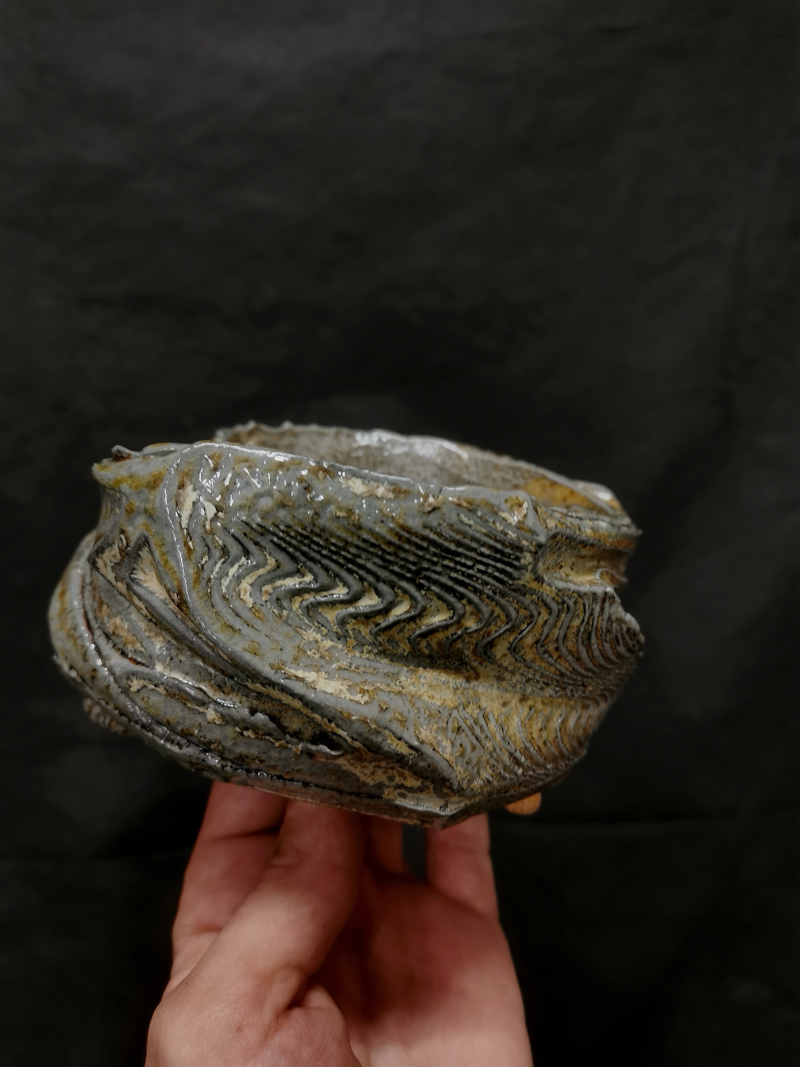 Salt-glazed bonsai pot - view 4