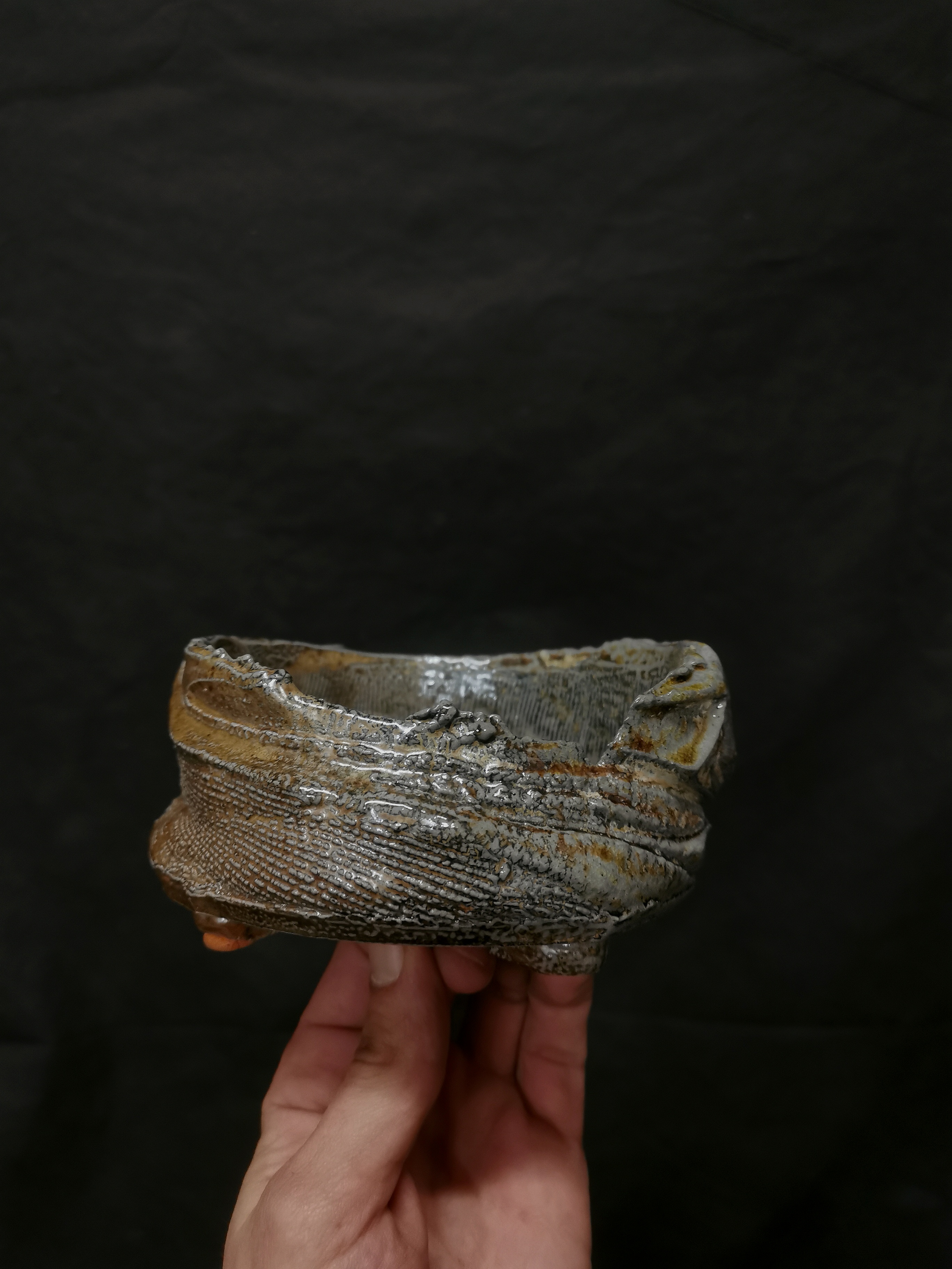 Salt-glazed bonsai pot - view 2