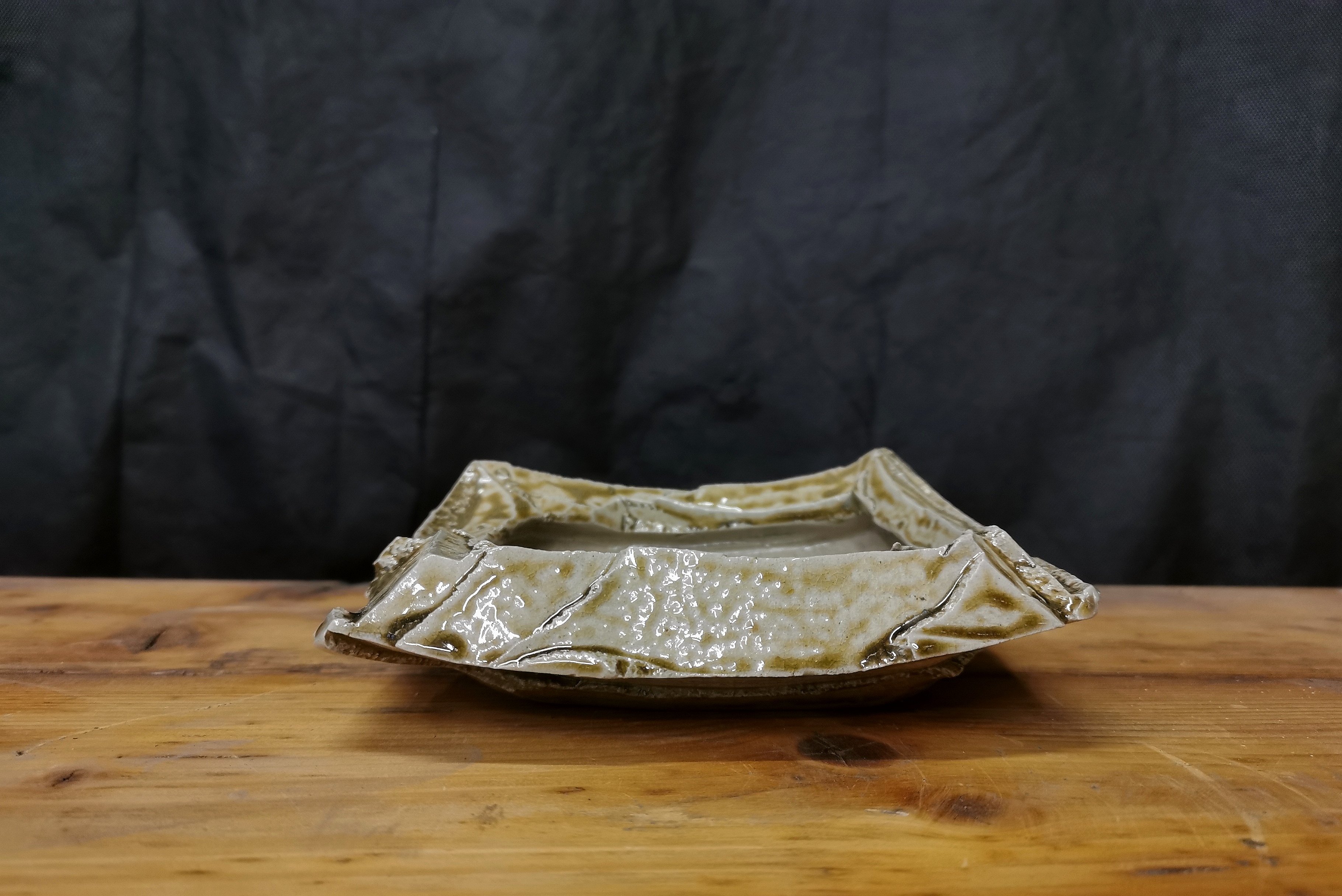 Salt-glazed kusamono pot