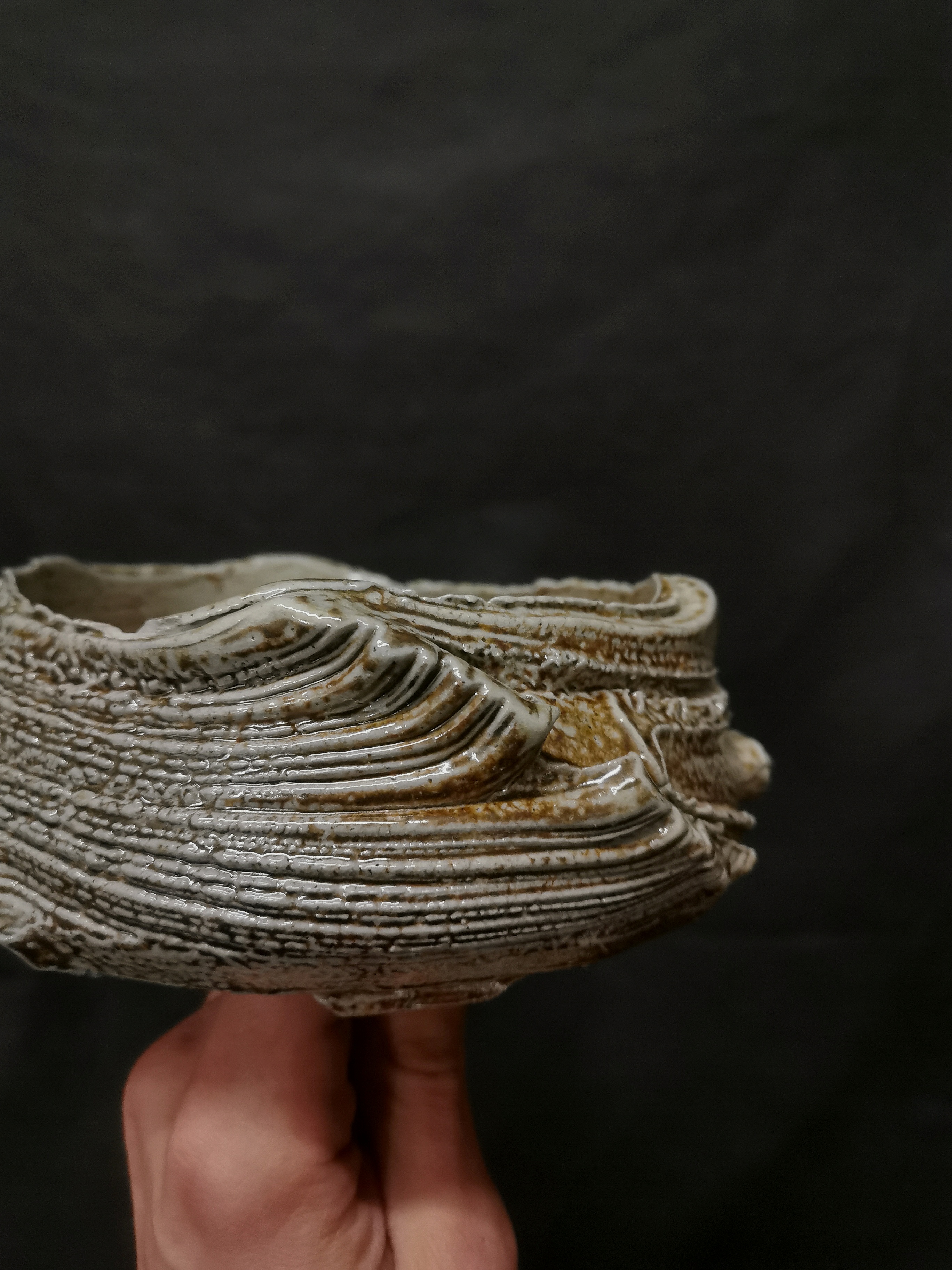 Salt-glazed bonsai pot - view 3