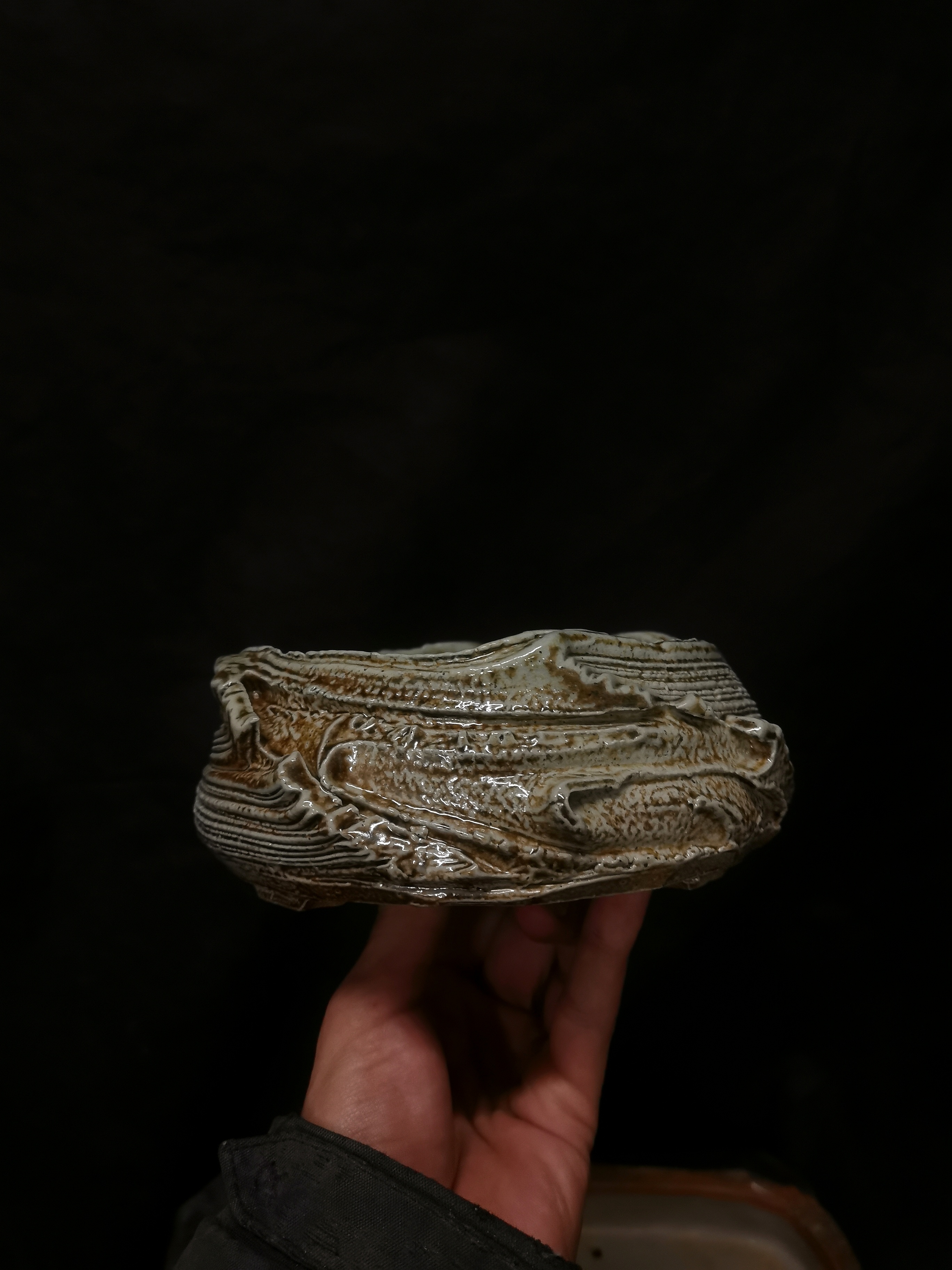 Salt-glazed bonsai pot - view 2