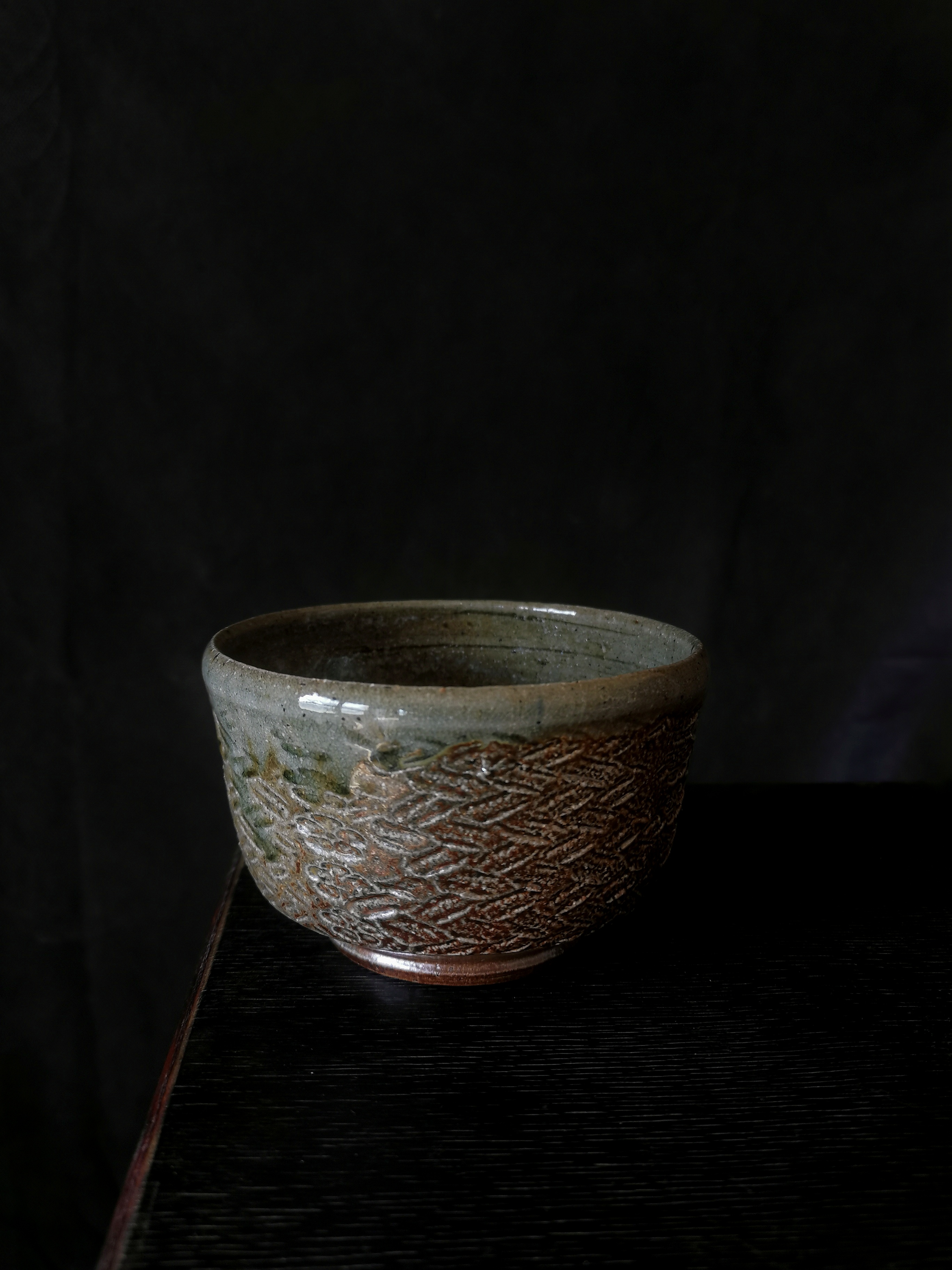 Salt-glazed bowl - view 3